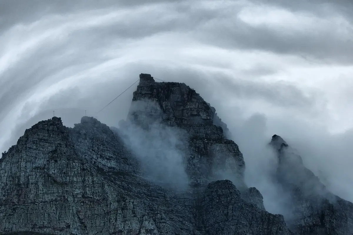 Clouds around the cliffs of Table Mountain